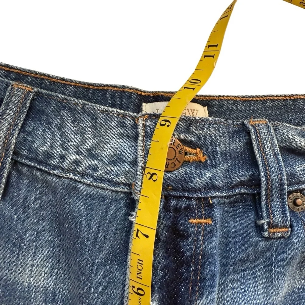 J Crew Medium Wash Blue‎ Denim Distressed Womens Size 26 Shorts Jorts Classic